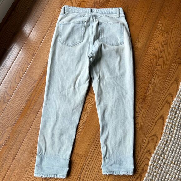 Boyfriend Jeans - Picture 9 of 11